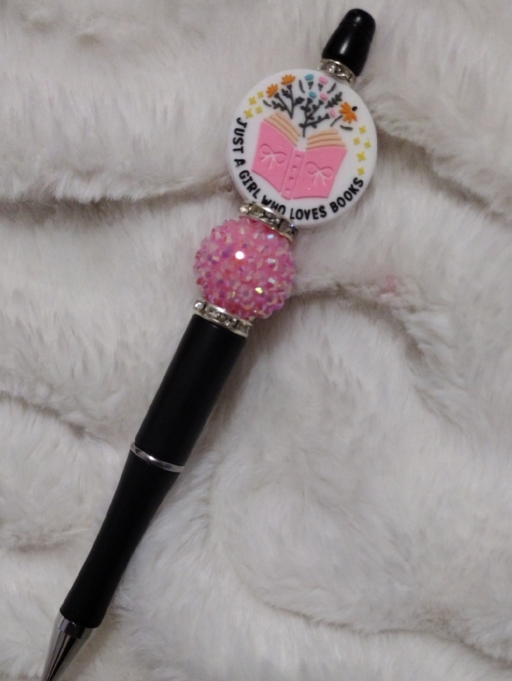 Beaded Pen "Just A Girl Who Loves Books"